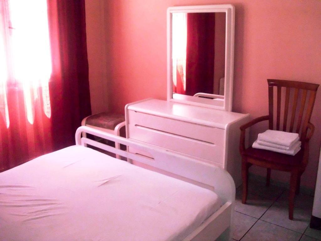 Hotel Ikaros El Pireo Habitación foto